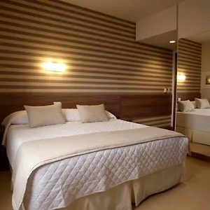 Continental Business - 200 Metros Do Complexo Hospitalar Santa Casa Hotel